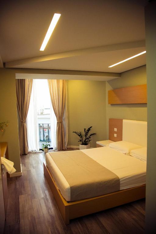 Hotel Bologna Vlorë Eksteriør billede