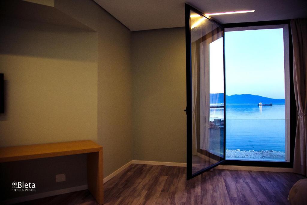 Hotel Bologna Vlorë Eksteriør billede