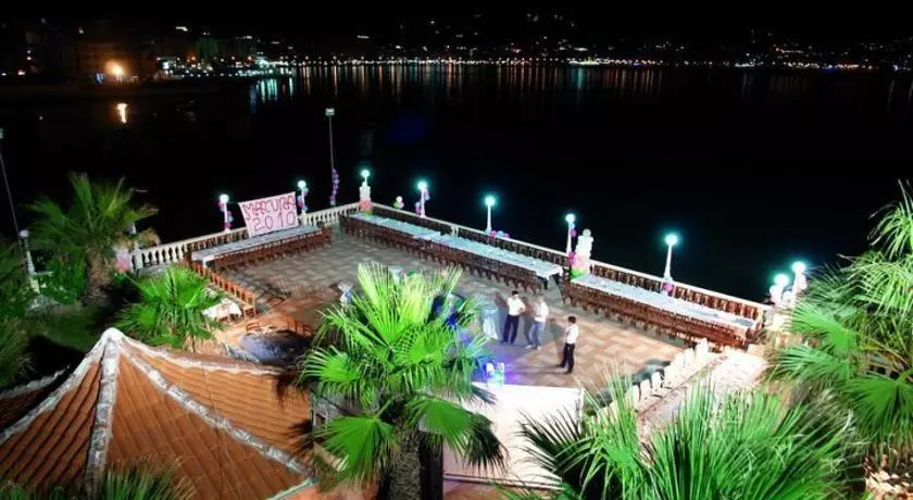 Hotel Bologna Vlorë Eksteriør billede